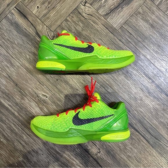 Nike Kids Green Athletic Shoes main image 5